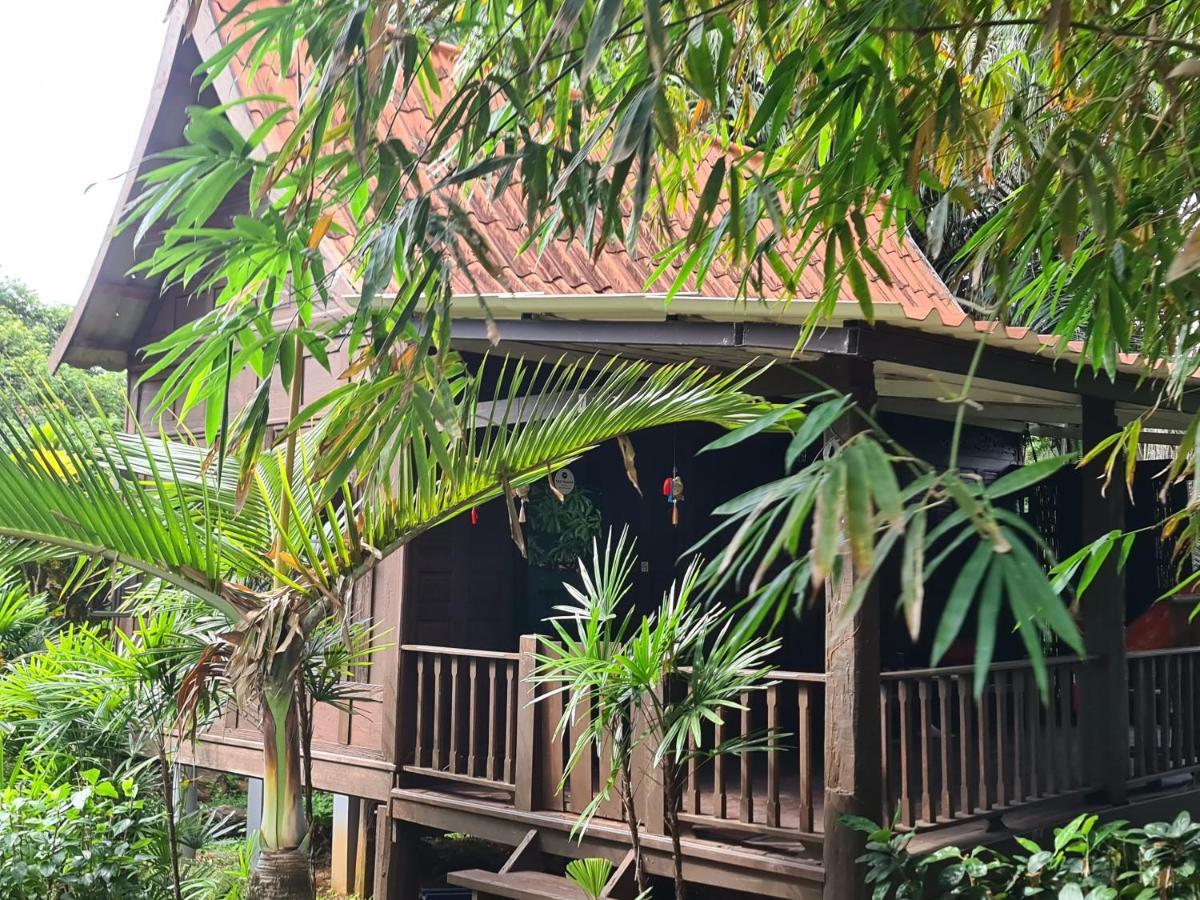 Thai Heritage Koh Mak Hotel Exterior foto
