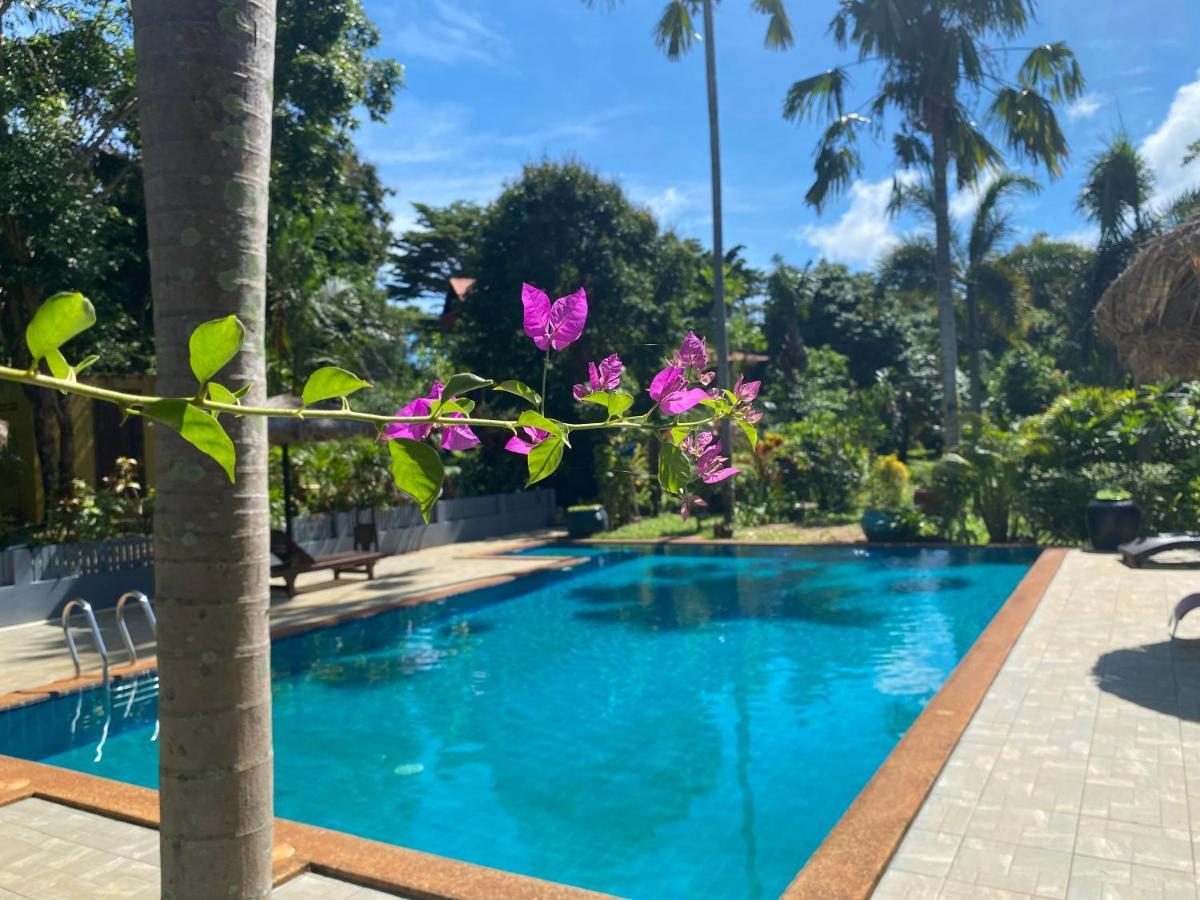 Thai Heritage Koh Mak Hotel Exterior foto